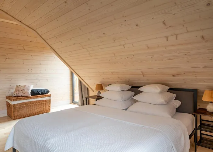 Alebale Luksusowy Dom Z Bali Z Widokiem Na Karkonosze 셰시에카